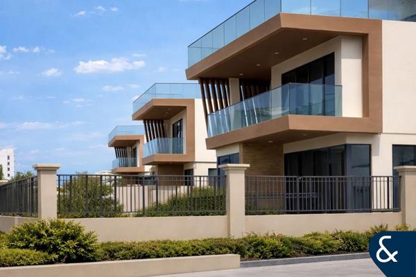 Lagoon Backing | G+2 Villa | Centre Plot